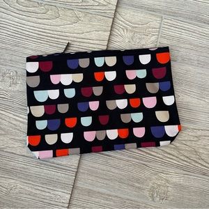 Thirty One Large Zipper Pouch